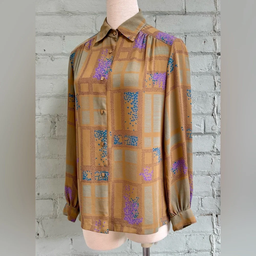 Vintage 80s Novelty Print Blouse - Picture 6 of 8